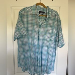 EUC Vineyard Vines shirt